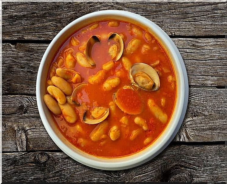 canned bean and clam dish