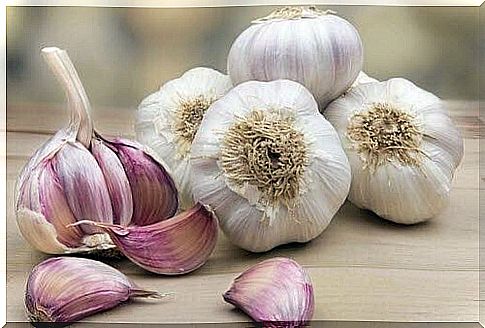 lose pounds thanks to the slimming properties of garlic