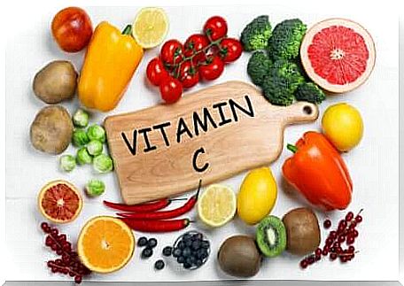 Foods with vitamin C.