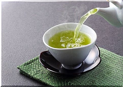 Green tea is the most powerful for loosening love handles.