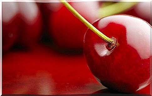 Cherries against water retention.