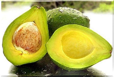 The best fruits to treat fatty liver: Avocado